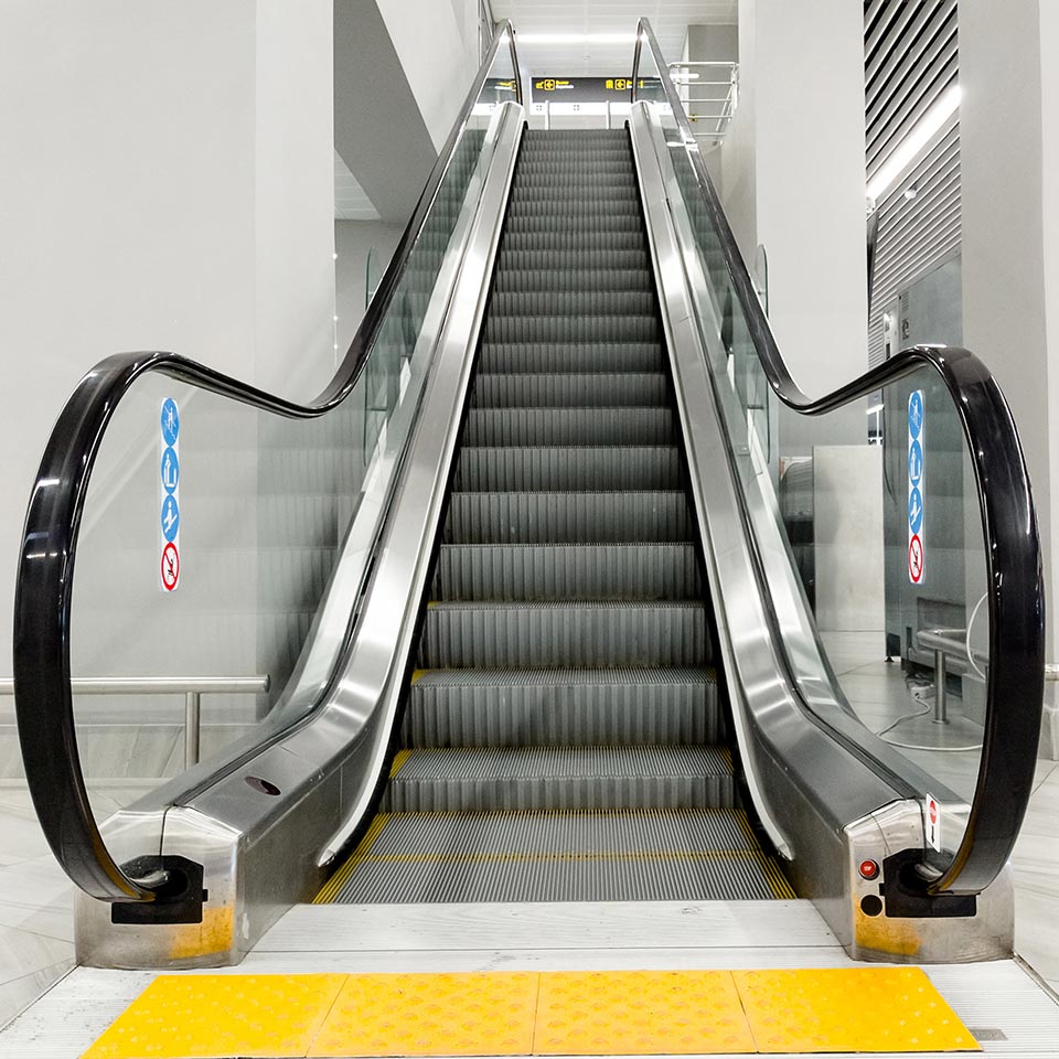 People Mover AdobeStock